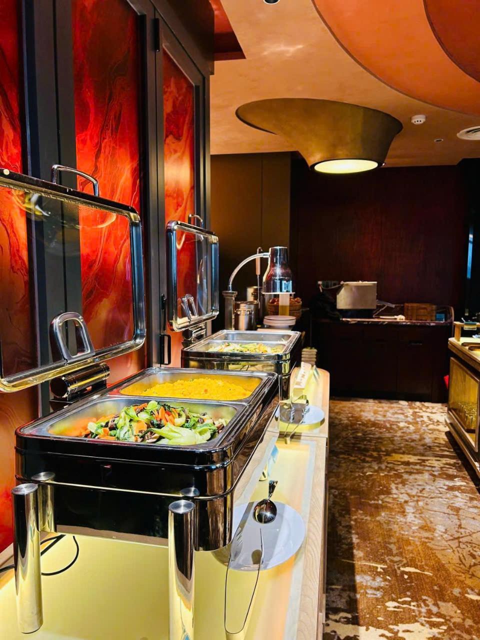 Hotel Kin Ly Tu Trong